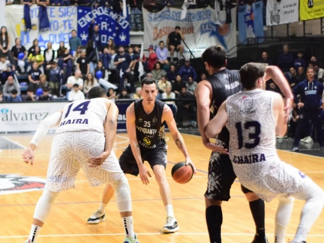 Estudiantes trabaja para jugar la Liga Federal